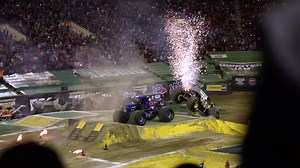 Pela primeira vez no Brasil. Monster Jam vai se apresentar em São Paulo neste sábado 16 de dezembro. Faltam apenas 4 dias! | Monster Jam