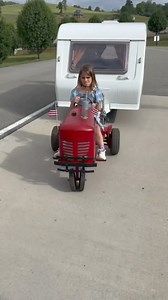 Yogi Bear loves his campers, regardless of their age or camper size! | Jellystone Park Mill Run