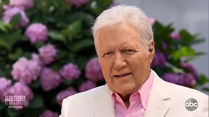 How Alex Trebek and the 'Jeopardy' staff kept going after his cancer diagnosis: "There's been times where you can really see him struggling as some of the painful stuff he's been through. But you never see it on the air." | Watch our full tribute to #AlexTrebek: #ABC2020 "Alex Trebek: Remembered" - streaming now from ABC and on Hulu. https://bit.ly/38uGB59 | ABC 20/20