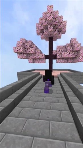 I made a floating base in Minecraft 🥏🏘️🏠