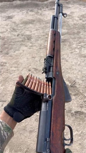 Sks Reloading ASMR🔥😱Clips Loading Sound #shorts#shortsfeed#SKS#ReloadingASMR#GunAsmr#satisfying