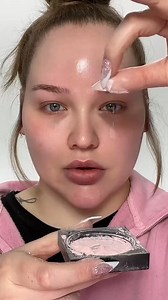 there’s setting powder EVERYWHERE 🫥 but it’s so worth it! 🔥 | NikkieTutorials