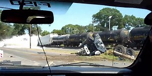 Couple capture jaw-dropping footage of Louisiana train crash