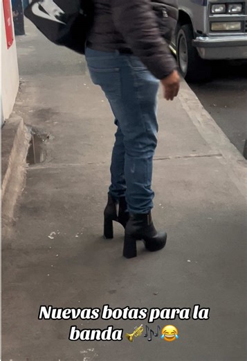 Se puso rara la tocada jajajajajaja #botasdemujer #cosasdemusicos #banda #tocada #sinaloense