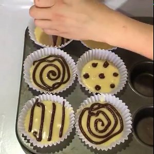 2 recetas de cupcakes súper esponjosos - Técnica para principiantes | Decorando Cakes