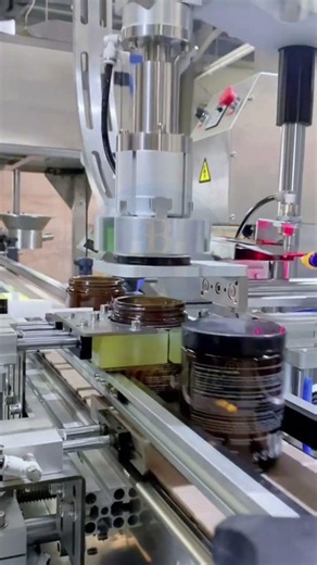 Gripper Capping Machine | Automatic Cap Picking and Tightening Process #cappingmachine