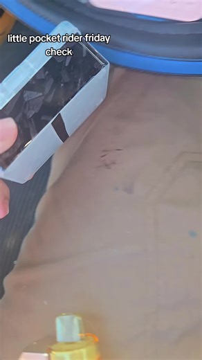 pocket rider friday , bentley custom #hotwheel #hotwheelscollections #hotwheels #fyp #car @mr_bluer31 @Hazbam1213Diecast @lolbit @MaskedJoker @siamese_muffin @banditworks @LosersCollections @kurbzillah @3D-DIECAST @JUSTACOUPLEOFWHEELS