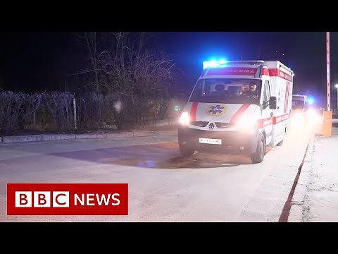 The rescue mission to evacuate sick Ukrainian children from Russian bombs - BBC News