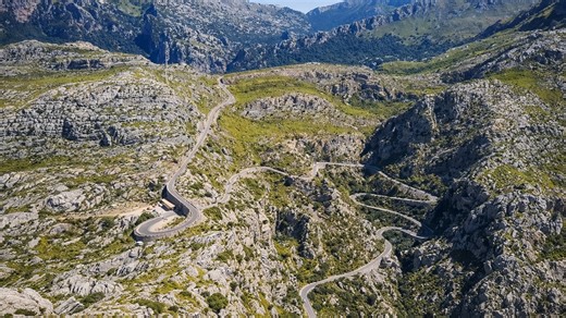 Is this one of the most dangerous roads?