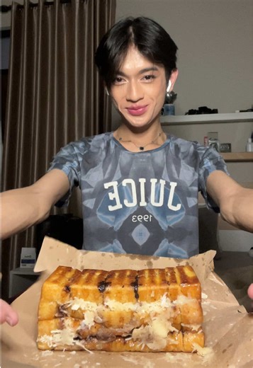 Lippies Mukbang-Proof: Kiss-Proof Tips and Tricks