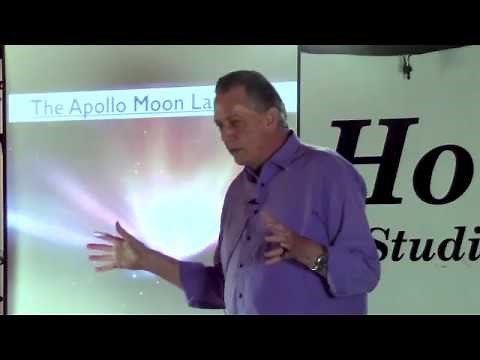 Marcus Allen The Apollo Moon Landings, Fact or Fiction? Dreaming Saucers