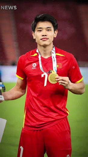 Nguyễn Đình Bắc: Hành Trình Từ Cầu Thủ Trẻ Đến Đầu Tàu