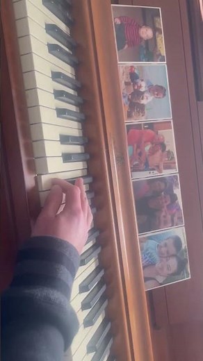 Hear piano note F4 extremely out of tune(loose tuning pins!!!) #chords #pianoandamicrophone￼