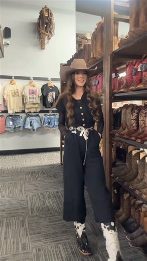 6.2K views · 160 reactions | Ready for summer????NEW WOMEN’S CLOTHING!!!El Herradero Western Outfitters in Hobbs NM (519 N Turner St) & Lubbock Texas (50th & Indiana)!Listas para el verano????NUEVA ROPA DE MUJER!!!!El Herradero en Hobbs NM y Lubbock Texas (50th & Indiana). El Herradero Western Outfitters 519 N Turne StHobbs NM 882403249 50th StLubbock Texas 79413#ariat #western #westernstyle #hobbsnm #lubbocktexas | El Herradero | Facebook