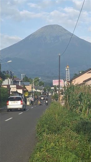 Pemandangan alam yang indah di kota berjuluk the soul of java #wonosobo #dieng #suasanapegunungan