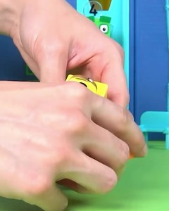 Children will love playing with the adorable Numberblocks One and Two collectible figures as they pop on their helmets and place them on the Numberblocks tandem bike to ride off on a Numberblocks bike adventure. Numberblocks One and Two have true-to-character features children know and love from the CBeebies TV series. https://www.sensoryeducation.co.uk/products/numberblocks-one-and-two-bike-adventure | Sensory Education and Special Needs toys ideas