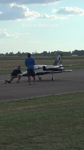 Giant RC Jet in the rain • Learn more at HorizonHobby.cc/airmeet Follow us for more epic RC content and tag us in yours! #HorizonHobby • #horizonhobby #airmeet2022 #airmeet #rc #rcairplanes #airplane #aviation #dutchdronegods #rcscaleairplanes #modelairplane #scalemodel #rain