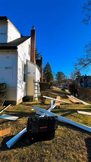 ENGLEWOOD, NJ — THIS ONE’S A GAME CHANGER 🔥🏡 Watch this home get a major exterior refresh as we install brand-new CertainTeed vinyl clapboard siding with clean 4” trim wrapped around every window and door. Crisp lines. Fresh look. Instant curb appeal. This is what happens when quality materials expert installation come together. Stronger protection. Cleaner finish. A home that looks NEW again. If your siding is faded, cracked, or stuck in the past… this is your sign 👀 👉 See how we handle sid