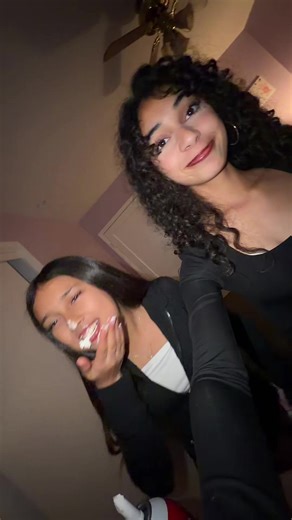 Whipped Cream Taste Test – Does It Taste Like Candy?