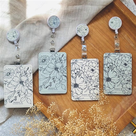 PU Leather ID Badge Holder With Retractable Reel – Handmade by Penny’s Leather House - Etsy