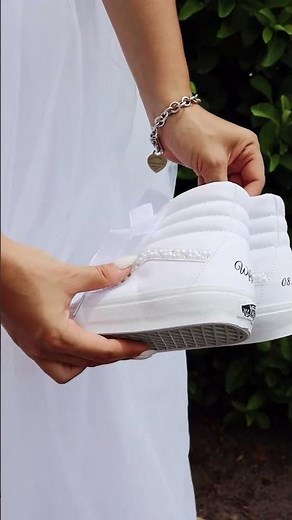 Personalized Wedding Vans Sneakers for Brides | Wedding Inspiration (STUNNING!)😍👟💍