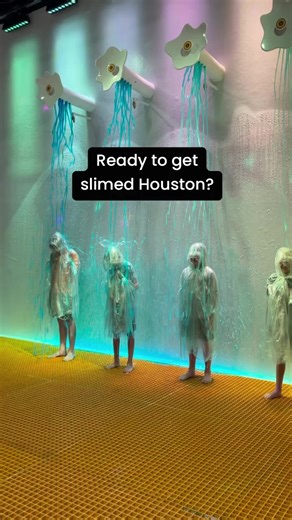 Sloomoo Institute, an immersive slime experience has opened in Houston! We had a chance to check it out and it was a gooey good time! There were slime slingshots and Sloomoo falls, and the best part was making your own slime to take home! If you have a slime-loving kiddo definitely check out Sloomoo! 📍Sloomoo Houston7620 Katy Fwy Suite 360, Houston, TX 77024#sloomoo #slime #houston #houstonkids #hosted | Mommy Poppins Houston