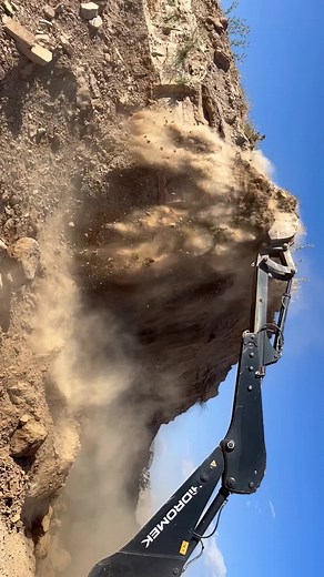 The moment of finding the world's largest treasure