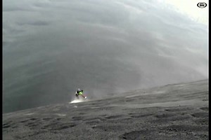 40K views · 323 reactions | Volcano Boarding!! Who needs snow!? Credit: :::unmillondeelefantes::: | UNREEL | Facebook