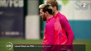 🔴🔵 Messi, une arrivée qui doit rapporter gros au #PSG | Le 20h – France Télévisions