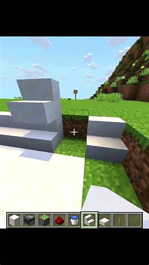 I Built a SMART Swimming Pool in Minecraft 😱💧