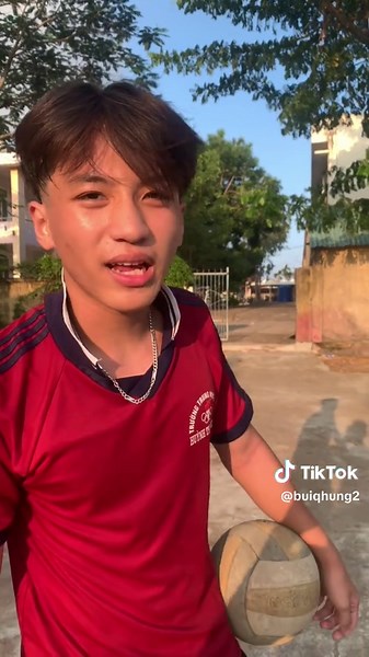 Hướng dẫn 4 cách phát bóng cơ bản cho người mới