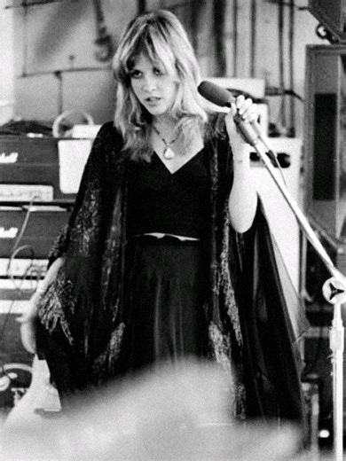 Exploring Fleetwood Mac's 'The Chain' and Its Impact
