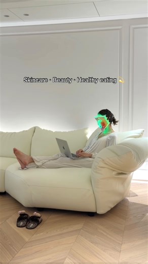 mm on Instagram: "我的第一支 Reels：） 保養 · 美容 · 健康飲食 💫 為每一天注入儀式感 分享生活裡的美好儀式 💖"