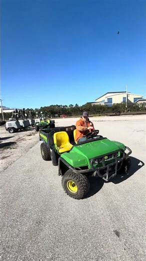 Lot 24 - 2018 John Deere Diesel Gator