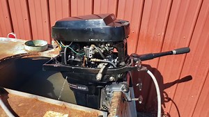 Running that 1971 Mercury 200 (20hp) with the hood off. | Outboard Madness