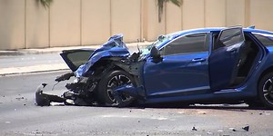 1 dead in four-vehicle, high-speed crash in east Las Vegas