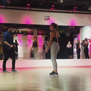 Hot Kiz Saturday at @stockholmsalsadance . Workshop with @nima_djsoulbeat 🌟 @urbankizdancevideos @kizomba.feel @kizombadancet.v | Mickaela Kizomba