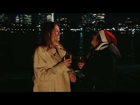 Boston: Holiday Cruises on Boston Harbor with Classic Harbor Line