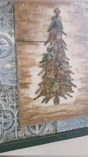 A KEY TREE 🔑🌲🔑🌲🔑🌲🔑 My Dad collected keys for many years and let me have the whole can! ♥️ (Excuse the bits of glue you can see..I haven'tfinished cleaning it up yet! ) | Create Your Day