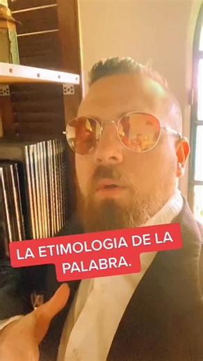 David Moreyra on Instagram: "La etimología de la palabra, ya cinco años de este clásico que nos dio más de cienmillones de visualizaciones #humor #psicologia"