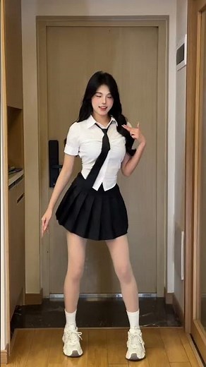 🔥 Beautiful Girl Chinese TikTok Dance 2025 – Viral Trend! 💃