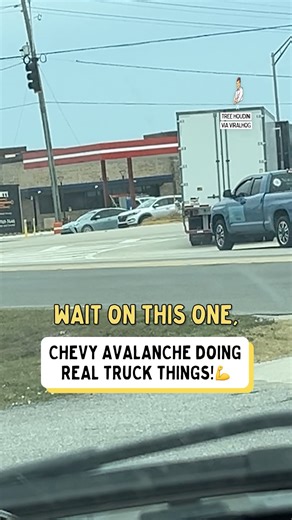 This thing is HUGE 😳😳 | Dad Jokes