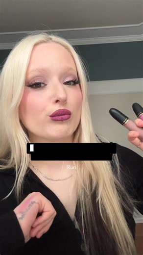 Powder Kiss Lip Cheek Mousse for a soft monochromatic look, that's easy and still pulled together. | MAC Cosmetics Canada