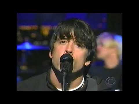 "Everlong" Foo Fighters live on David Letterman, Feb. 21, 2000