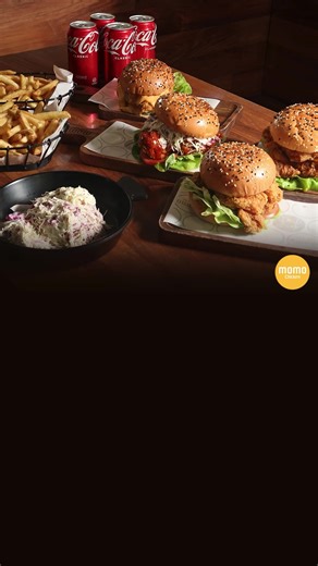 Gather your crew and get ready to obsess over Australia's best Korean fried chicken! Will you be able to stop at just one bite? Book a table now to find out! 🍗🤤 | Momo Chicken AU