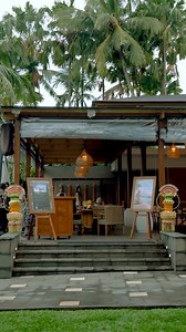 Earth Hour was celebrated with a captivating Indigenous Bali Talk by Bruce W. Carpenter, the renowned author and historian specializing in Indonesian art, culture, and history. Guests explored the rich heritage of Buleleng and Balinese life, while also learning about the significance of Earth Hour in preserving both tradition and nature. As the evening unfolded, guests admired the Menjangan deer sand sculpture, a beautiful tribute to Bali’s wildlife and a symbol of the island’s commitment to con