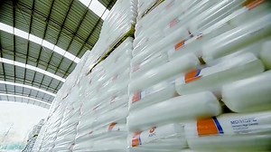 Ibc Tote Bottle Superior Quality Plastic Stackable Mobile 1000L IBC Liquid Storage Tank Industrial Tank