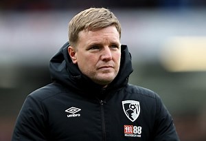 Celtic target Howe on three-man Palace shortlist as talks held - Sources