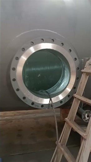 PRESSURE VESSEL (STEEL). INTERNAL OVERLAYED CLADDING (STAINLESS STEEL)