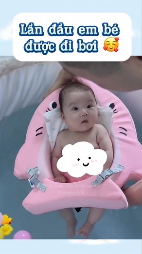 9.3K views · 76 reactions | Lần đầu em bé được đi bơi #embedangyeu #cutebabyvideos #baby #babylove #embe #embedethuong #cute #cutebaby #babiesoftiktok #xuhuong #fyp #embecute #embecuatui #dodungchobe #chamsocmebe #funnybaby #funnybabyvideos #foryou | Em Bé Cutie | Facebook